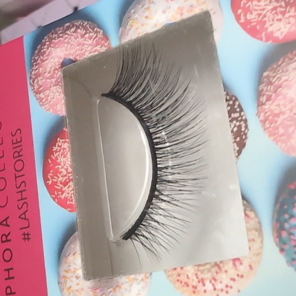 Sephora foodie false eyelashes - Picture 3 of 3